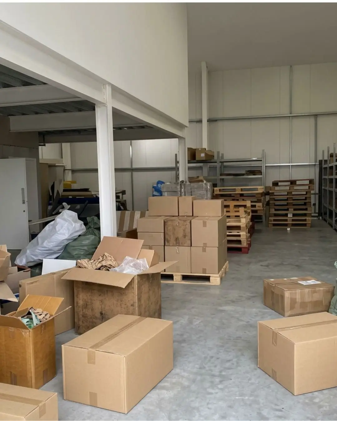 Our Work Industrial Warehouse Clearance in Lonsdale before cleaning